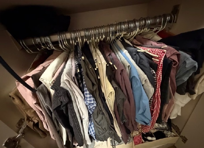 全家最辛苦的就是这衣杆了