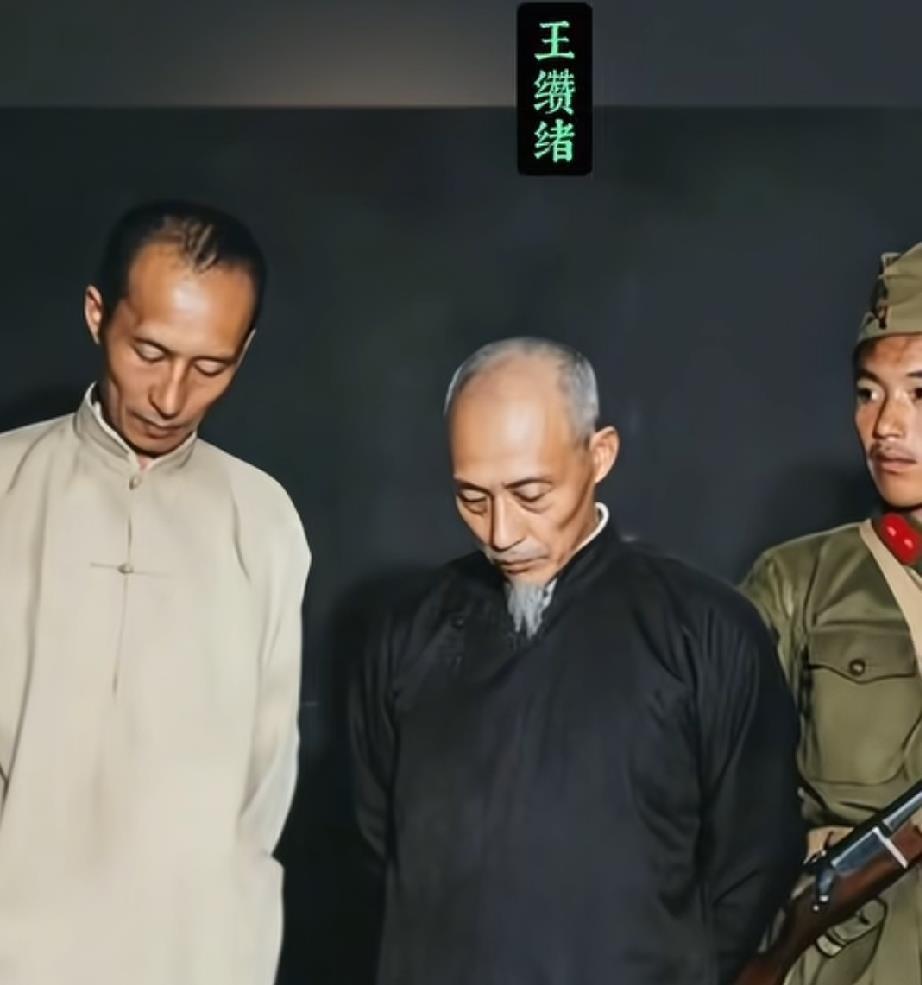 他曾是抗日战场上浴血杀敌的川军上将，率领29集团军打过长沙会战、常德会战。
可谁