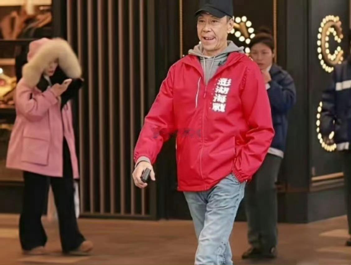 他生于1946年，虚岁已经80了，这样的岁数这样的状态无敌了！就问你服不服？ ​