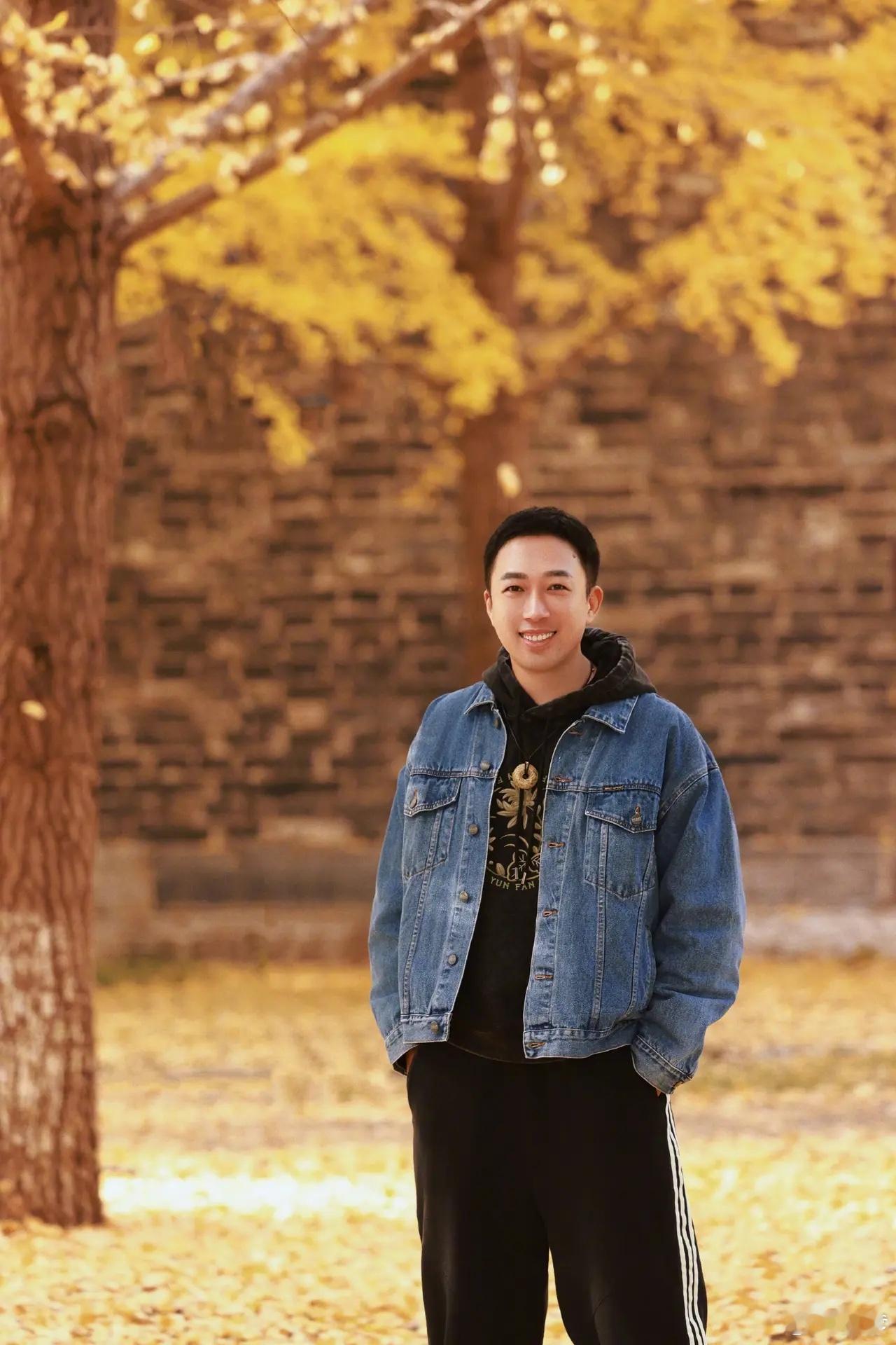 于正可真敢说啊，官宣要亲自下场拍短剧，放话要用这部剧狠狠砸一下内娱他不仅敢说还敢