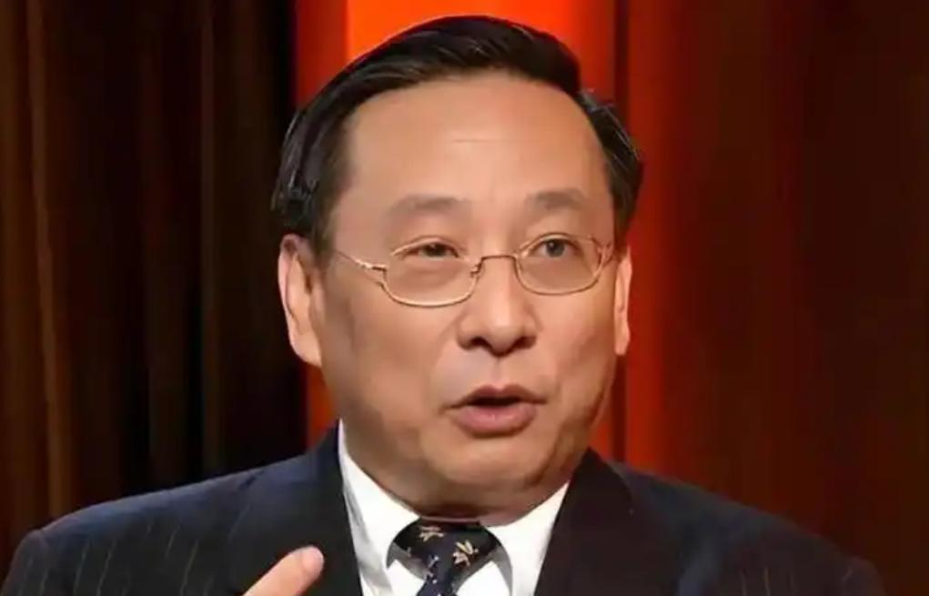 俄方咬死：天然气管道必须穿蒙古进中国。中方没松口。高志凯在访谈里不按套路出牌，来