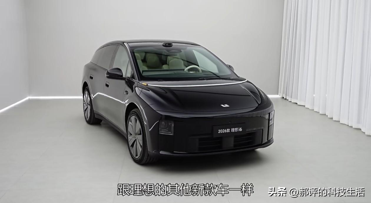 很难相信，这是2026年的汽车圈，还能把官网都挤爆了喽？
大家汽车都卖不动，理想