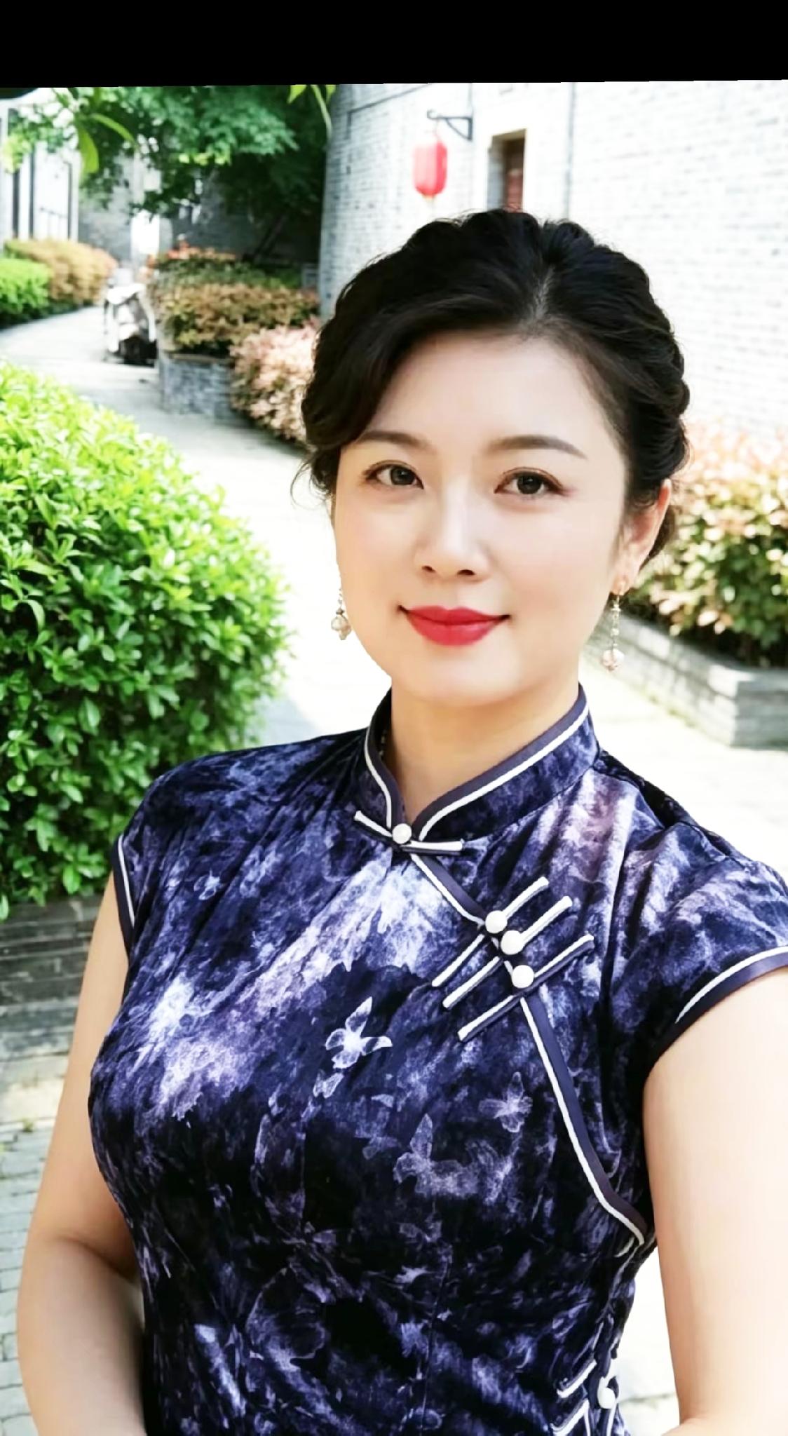 优雅旗袍，复古韵味，尽显东方之美