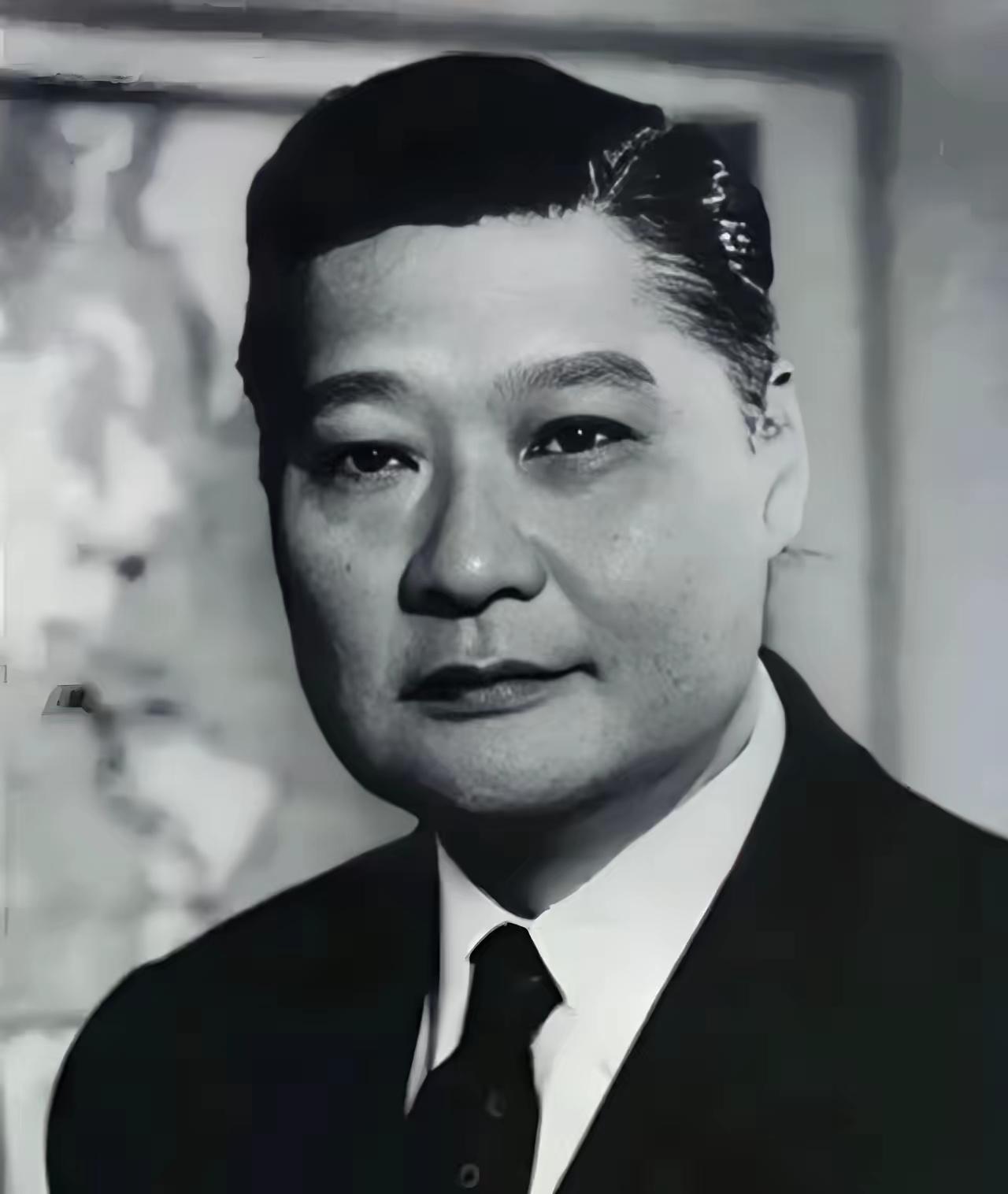 1977 年，教育家叶公超与堂妹发生不正当关系，两人的地下关系被妻子袁永熹发现后