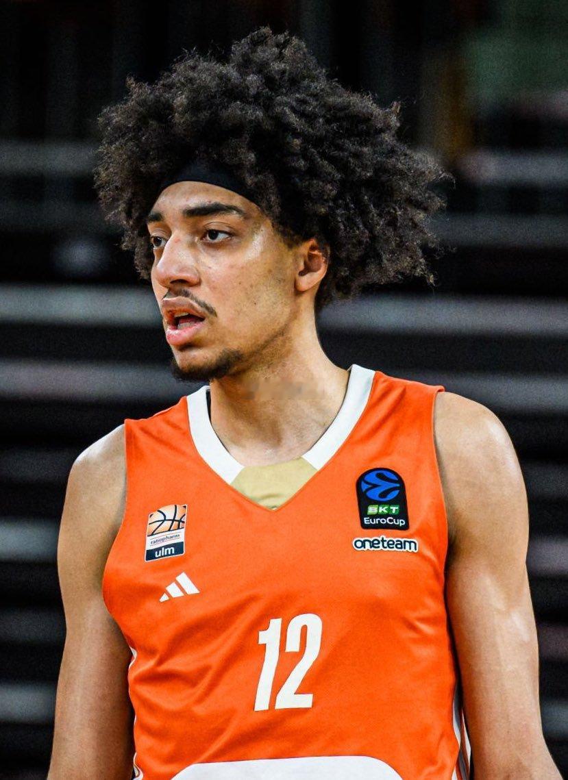 ESPN：猛龙队、篮网队和太阳队对诺亚·埃森盖表现出浓厚兴趣。我的观赛搭子 ​​