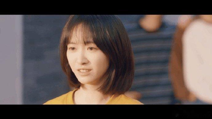 谁懂杨肸子00后小孩姐的演技  杨肸子，00后的演技担当！在《树下有片红房子》中