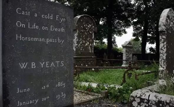 生死看淡，
不服就干！

有人说，这翻译接地气，信、达、莽！可节奏感变差了，镜头