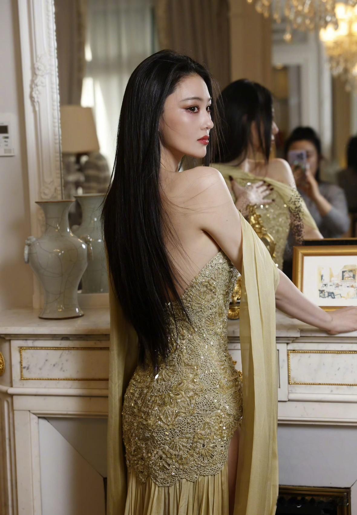 蛇蝎系美人