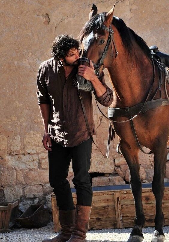 看人，不要用眼睛去看，容易看走眼，更不要用耳朵去听，因为可能是谎言。只要用时间，