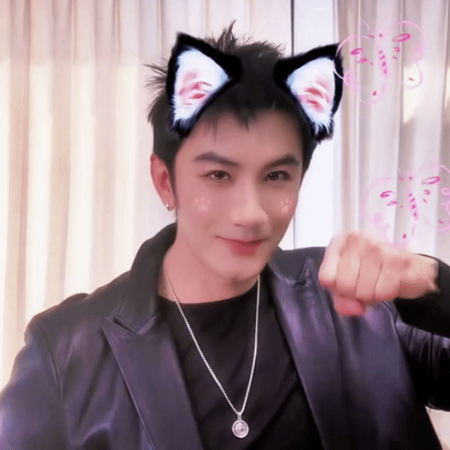 哈哈哈哈哈哈哈哈哈哈哈哈哈哈哈哈哈哈哈，男人三十八像朵花，活久见啊，肖顺尧萌萌哒