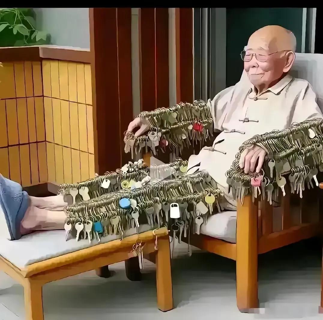大家觉得这位老人在广东收租界算得上是什么地位？他还能走得动吗？要记住，如果您在广