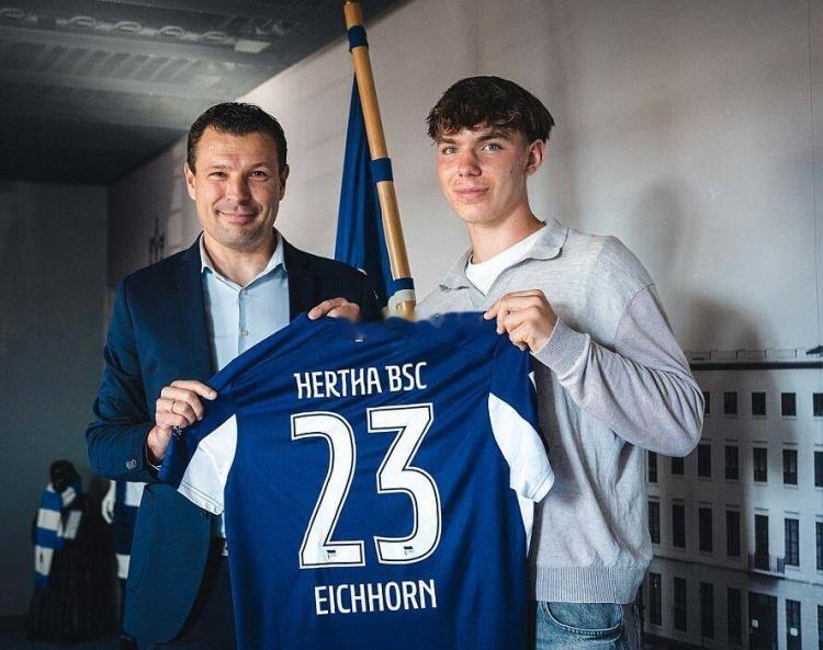 据报道，拜仁、多特蒙德、法兰克福、巴塞罗那、巴黎、曼联和皇家马德里都在关注德国1