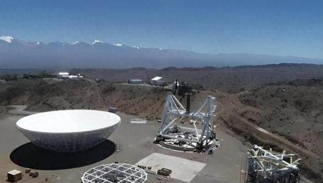 阿根廷总统米莱胆大包天！叫停中国90%完工射电望远镜，拿中国当投名状讨好美国？中