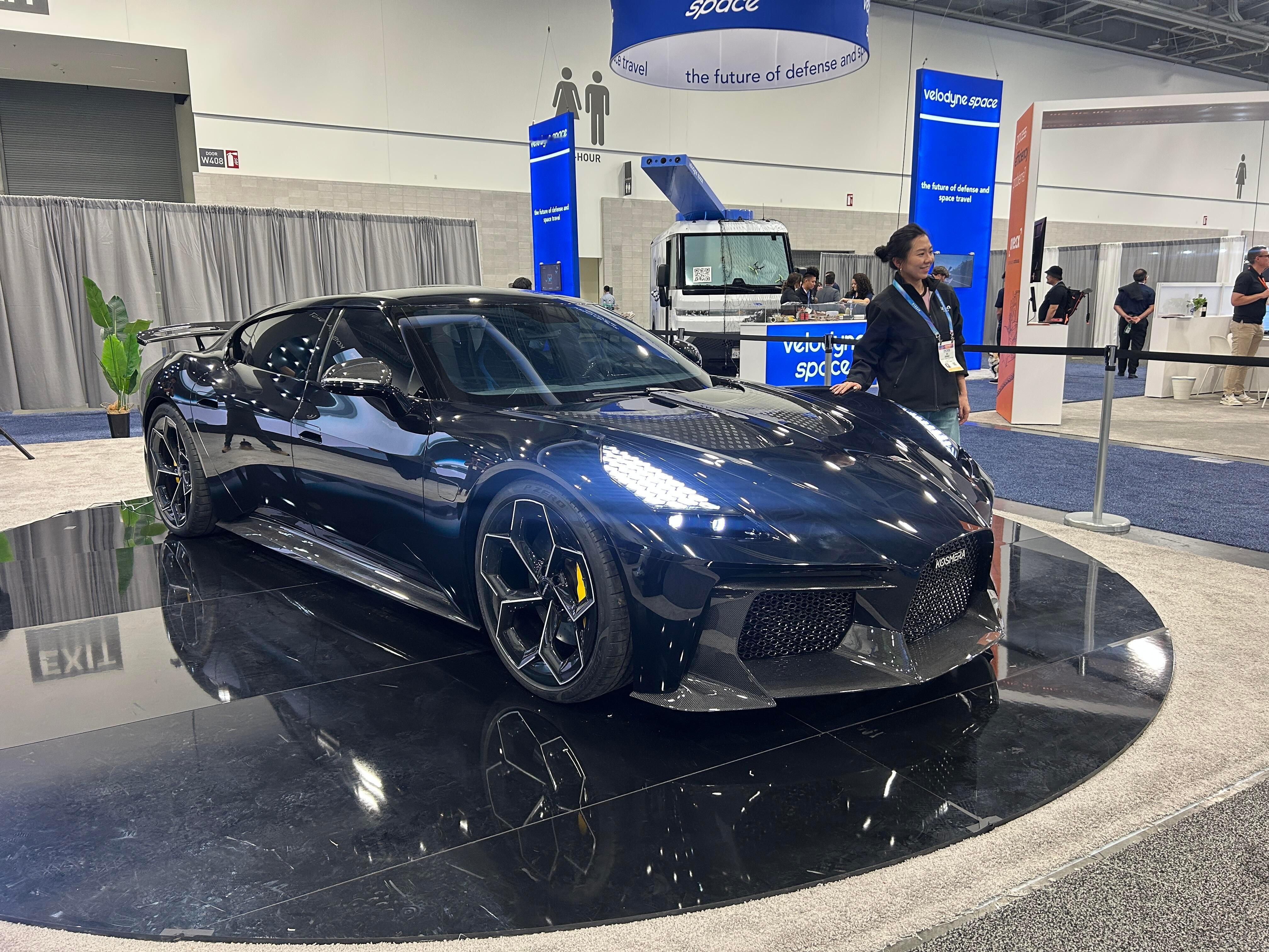 追觅的另外一款四门跑车也亮相了大家感受一下追觅汽车新车