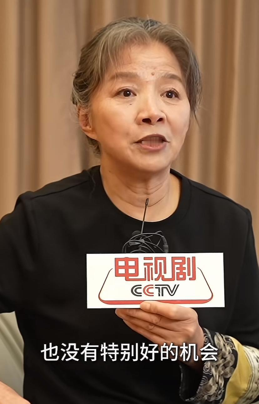 迟蓬说：我演的角色大多数都是农民的角色。有一次村上一个农民非常亲热的问我，你家的