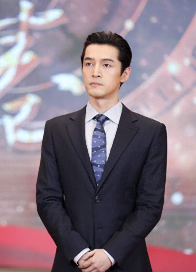 胡歌坦言拍仙剑三曾觉无聊，完整语境为何引发两极争议