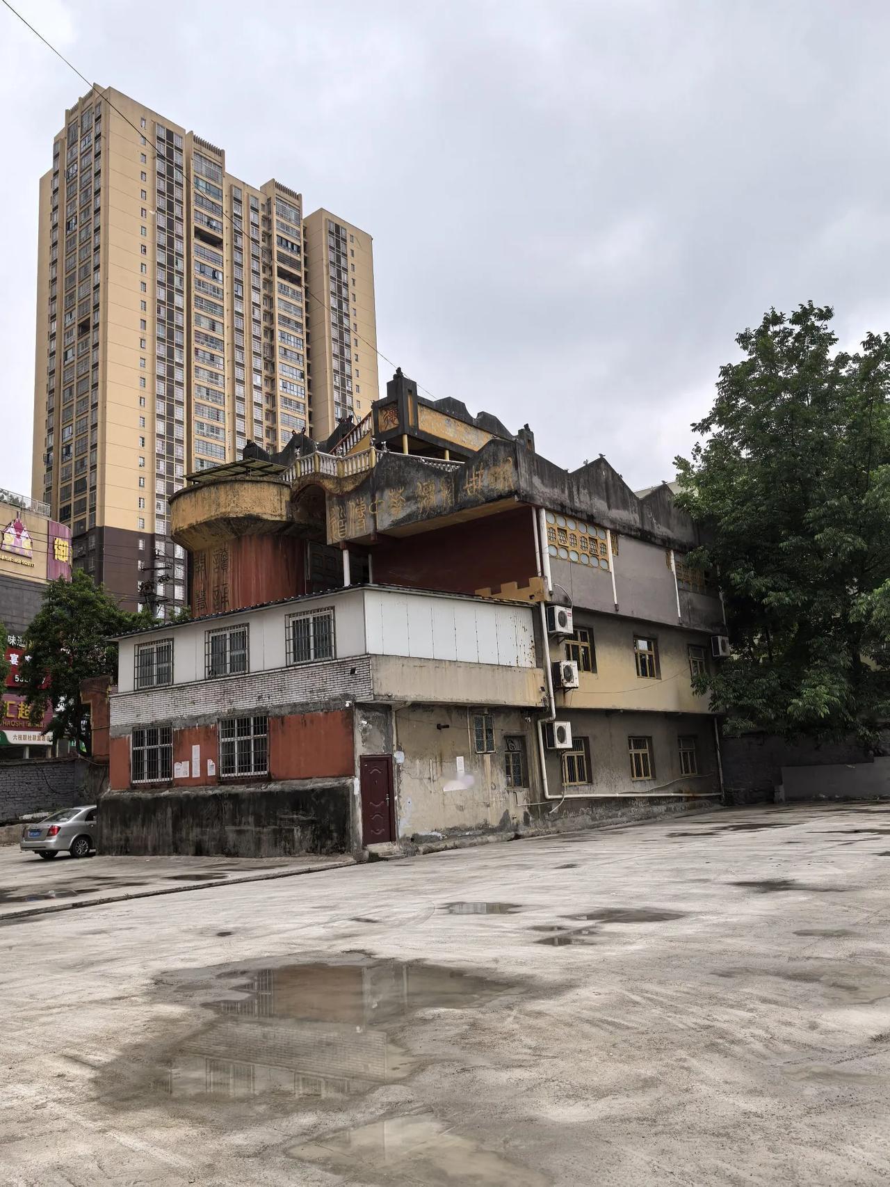 分享一张你拍的建筑