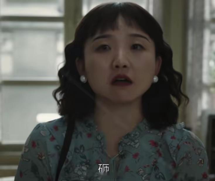 《六姊妹》：命运交织下的人性与生活 在《六姊妹》的故事里，人物命运跌宕起伏，令人