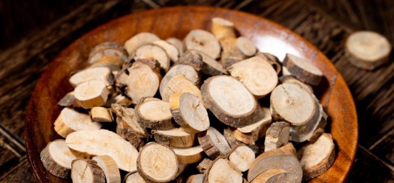 前列腺炎的调理，为何既要清湿热，更要补肾水？








最近很多朋友问我，