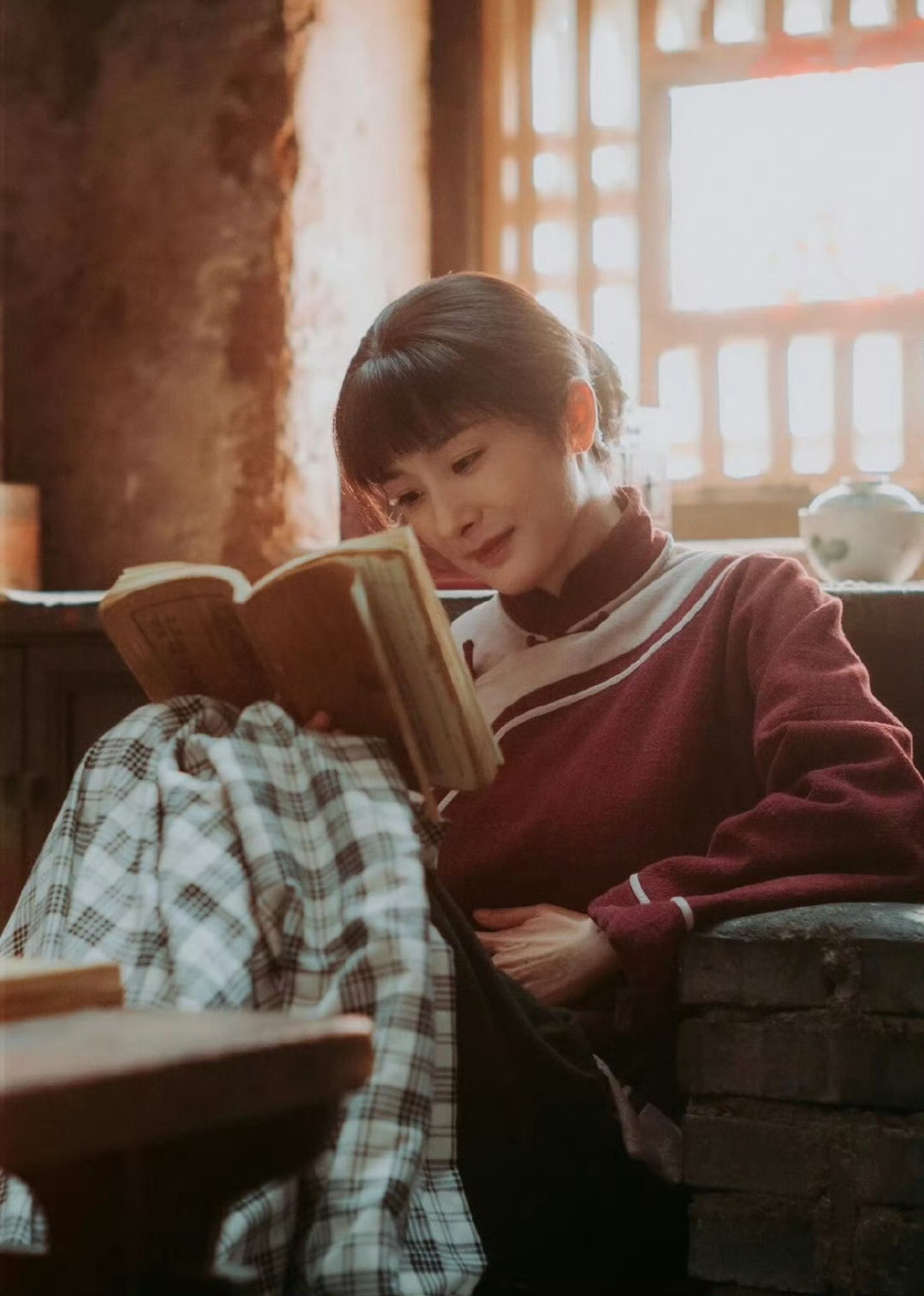 曝白玉兰红毯顺序杨幂宁绣绣 猜这些盘外招有什么意思，我只想压杨幂白玉兰视后。因为