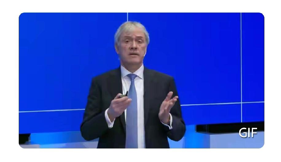 荷兰光刻机巨头ASML CEO富凯称，若现在不向中国出口EUV高端光刻机，未来可