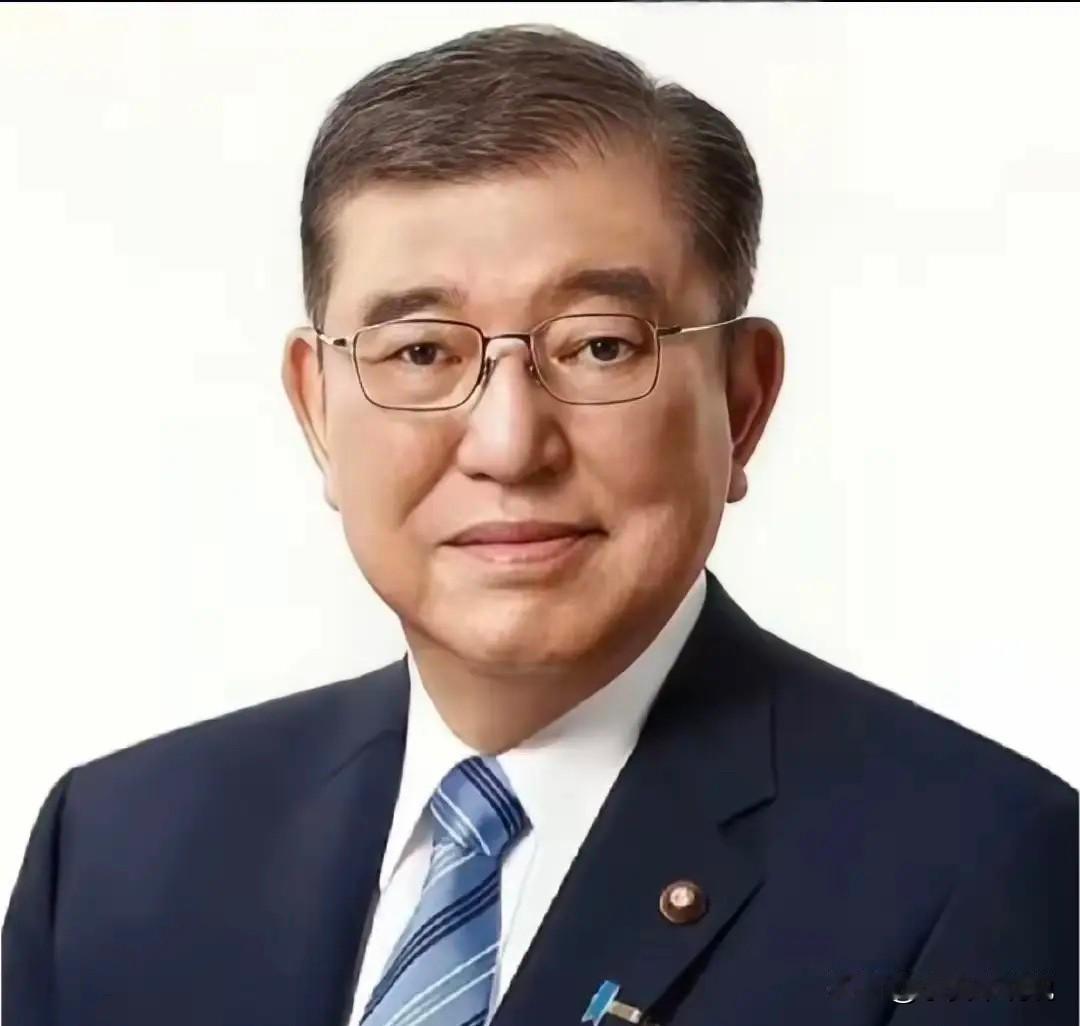 什么意思？
石破茂卸任前那句“明治维新靠抢中国2.3亿两续命”，直接把日本教科书