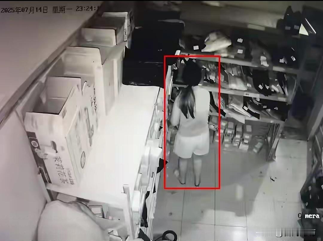 《为“白嫖”快递，女子深夜调包还退货！300块换来拘留，值吗？》
 
最近有个姓
