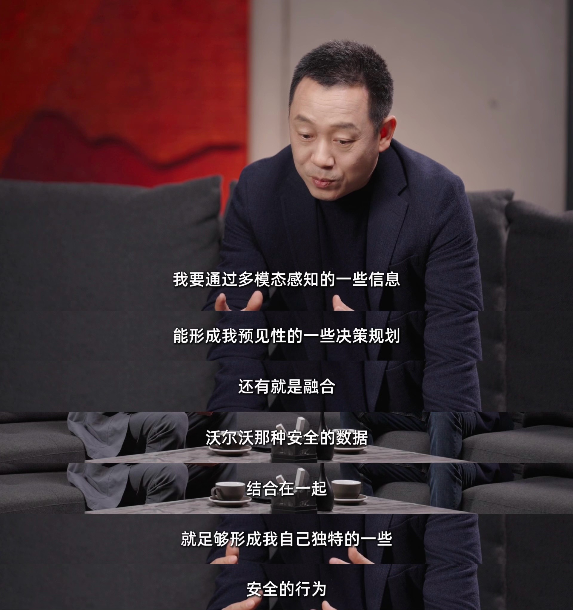 现在智驾圈都在聊世界模型、VLA这些技术，可不少都是光堆砌不落地，吉利千里浩瀚算