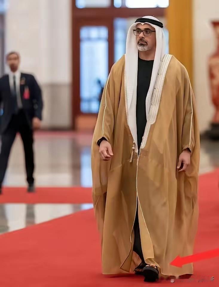 这仗打的？还是要和平！
24项合作，
非石油贸易首超1000亿，
妥妥的史无前例