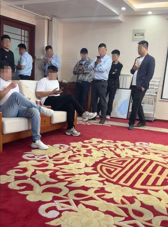“实在离谱！”临沂一对情侣置办婚房遭遇天大糟心事，买家付清款项完成过户，卖方却始