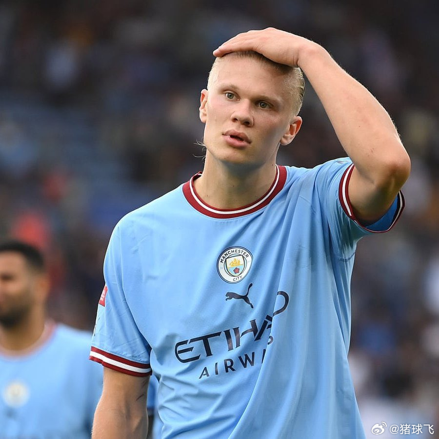 经纪人辟谣“哈兰德投巴萨”：从未接触，曼城一切顺利针对“曼城前锋埃尔林·哈兰德准