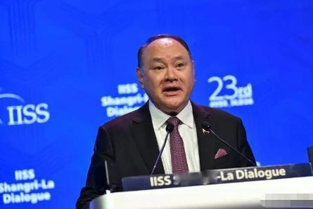 菲律宾炸锅了
万万没想到，菲律宾没等来中国的援助，反而等来了中国的制裁，对于他们