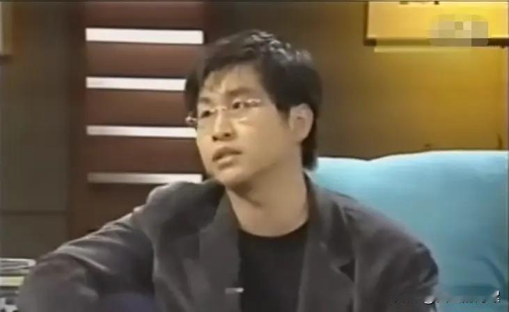 以残卖惨不可取！今天，台湾歌手郑智化就深圳机场事件澄清:“连滚带爬用词，是一时的