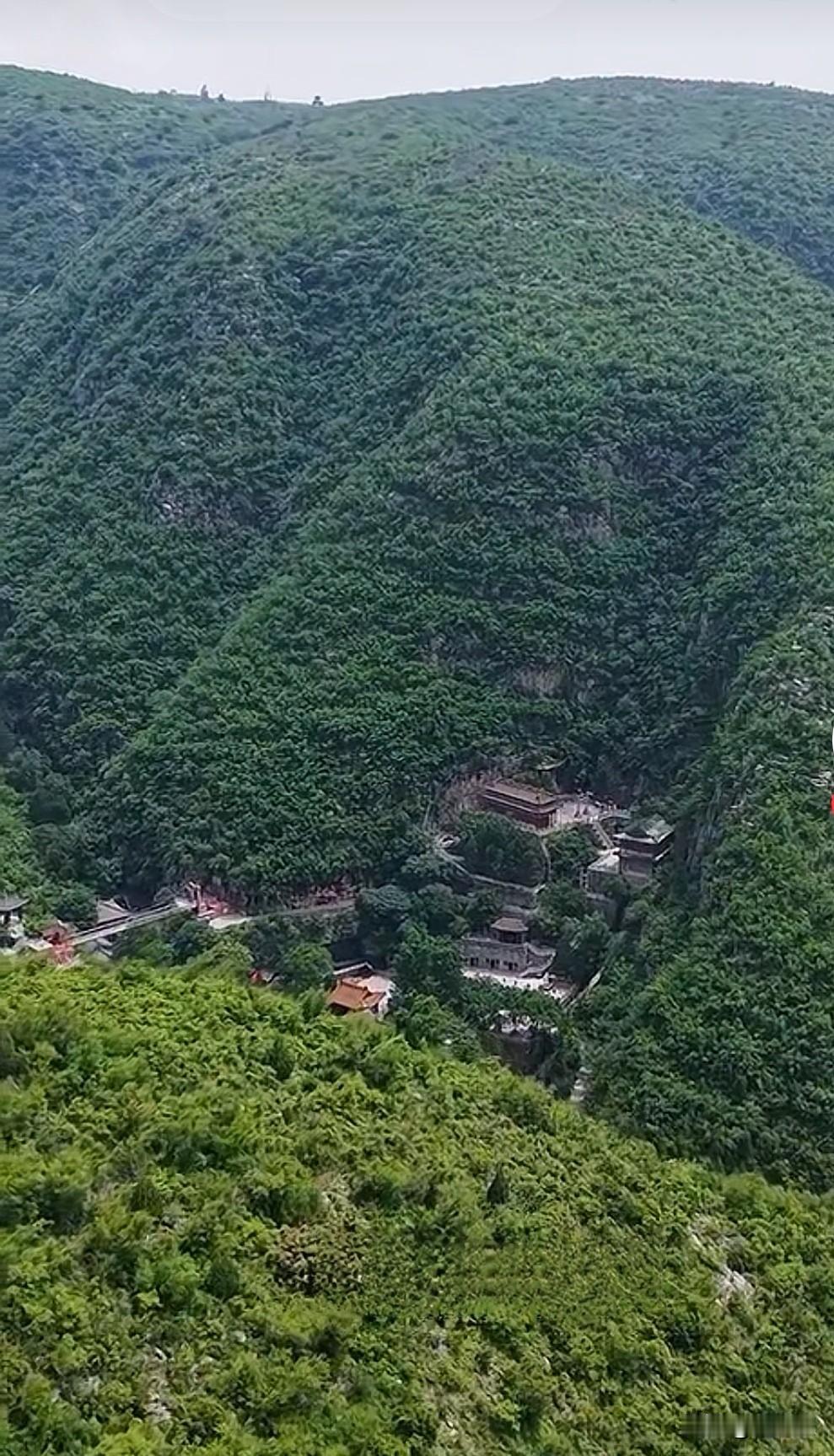 给大家分享一张自然风景照，是鬼谷子修行授徒之地。像山东沂蒙的云蒙，就相传是鬼谷子