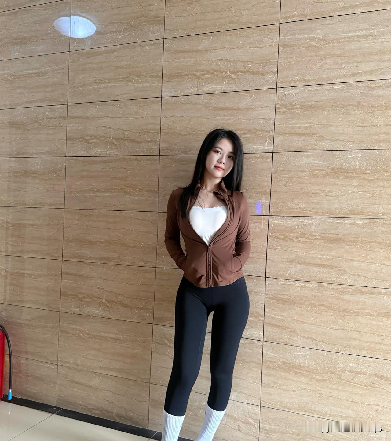 花开成景，花落为诗。入眼为风景，走心是人生。自省，自醒，自清醒。