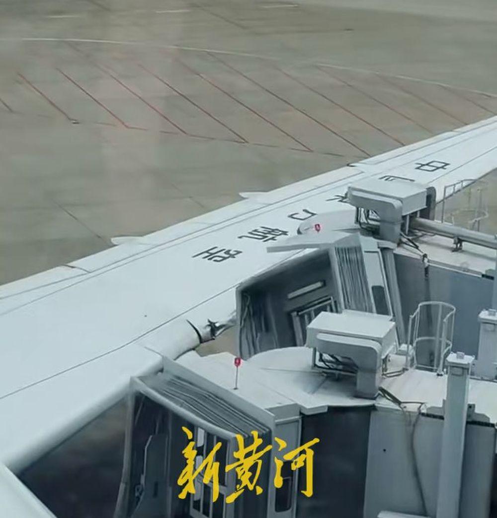 5月2日，多位网友在社交平台发布视频及文字，反映由成都双流飞往上海虹桥的东航MU