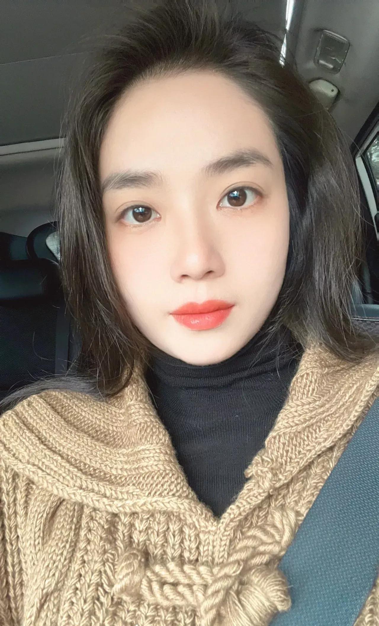 我生了两个女儿，也不打算再生了，我有个不算成熟的的想法，那就是以后等女儿长大了，