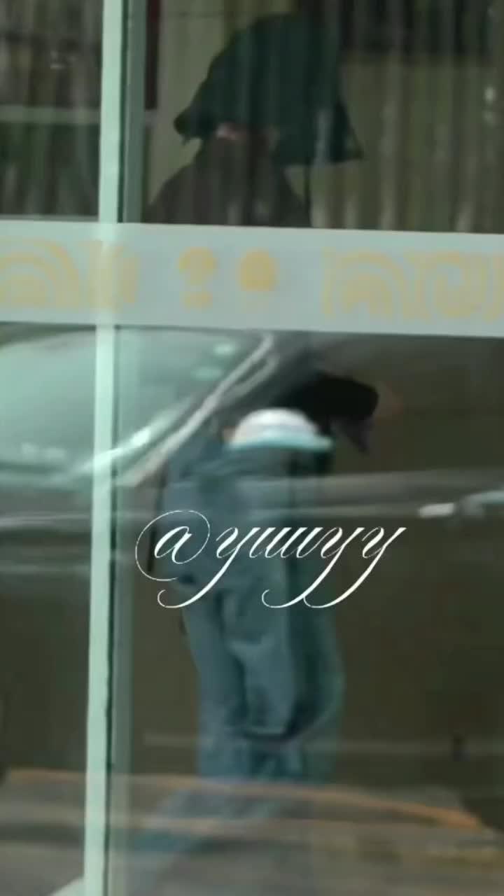 刘诗诗今天穿搭好美，期待明天欧米茄名人大使出席品牌活动