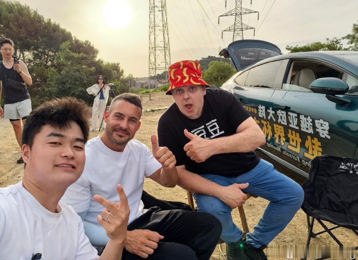 排队给西班牙道歉西班牙 杀疯了 西班牙这一场杀疯简直把刺激拉满了。更绝的是，宇虹