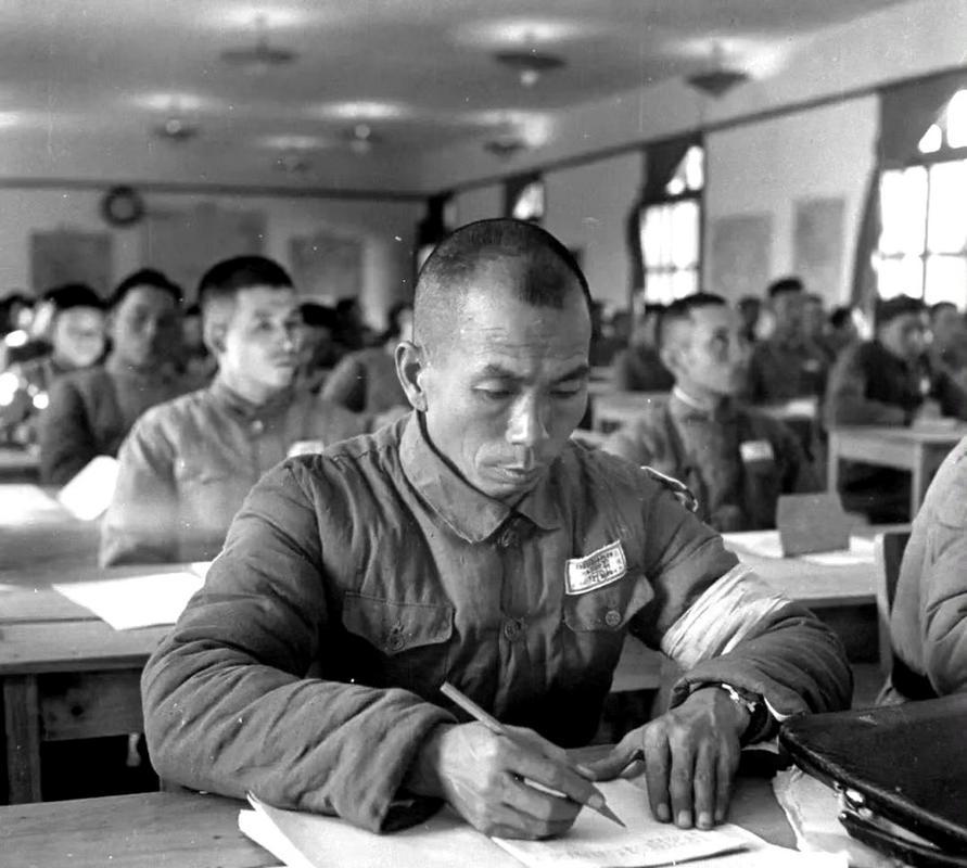 评价蒋介石，谁说的最准？不是事后诸葛，而是亲眼见过他打仗的人。

1936年7月