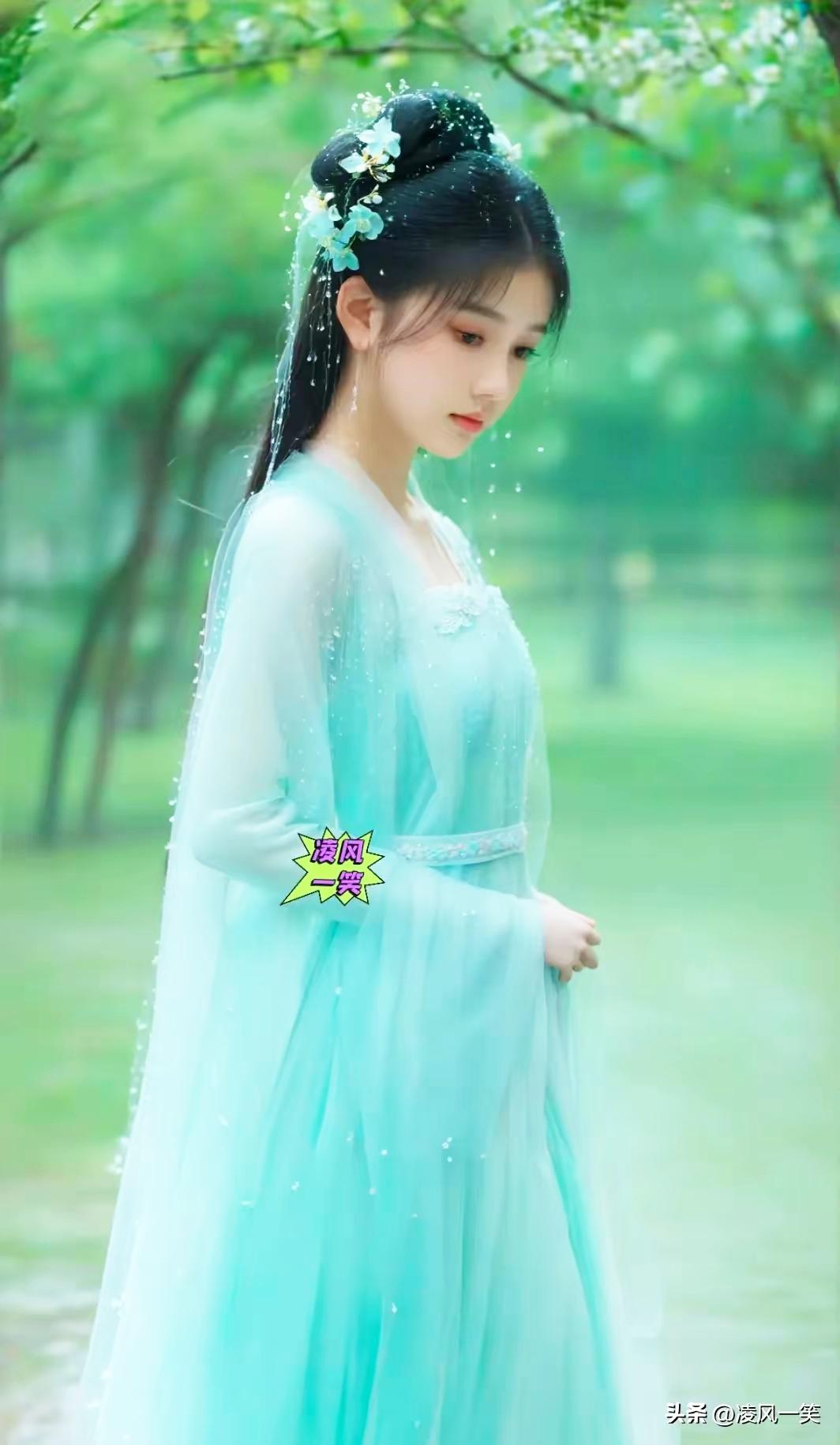 仙气飘飘的汉服少女，置身于梦幻的森林中。