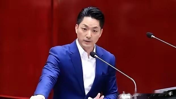岛上传来消息，台北市市长、蒋介石的曾孙蒋万安曾公然表示，自己绝对不可能去选下一任