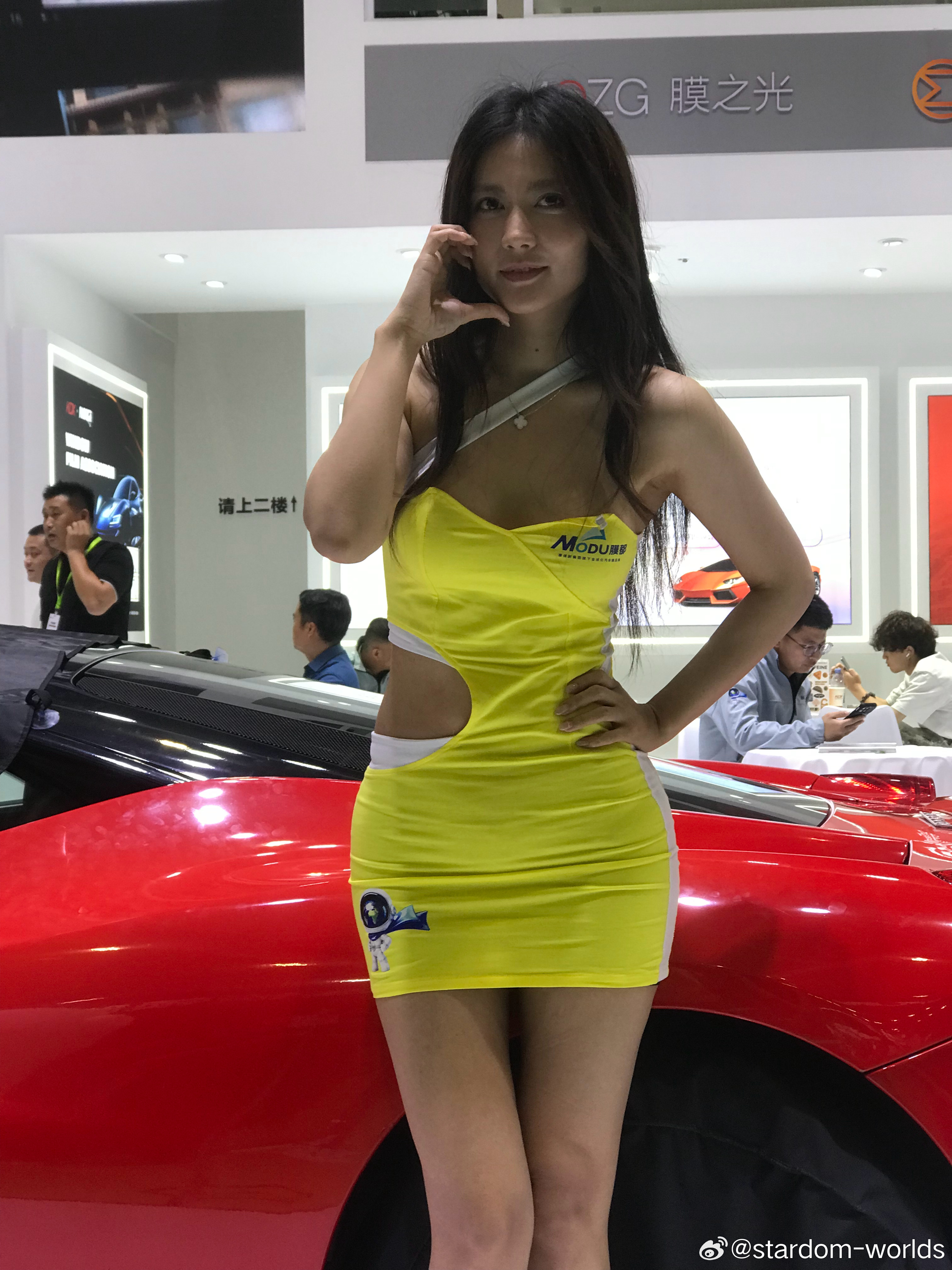 模特 可爱甜美车模 2026深圳改装车展3.21 