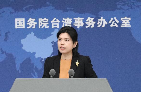 7月1日大陆刚换了个字，国民党就慌了。
 
7月1日这天，“反对”被换成了“打击
