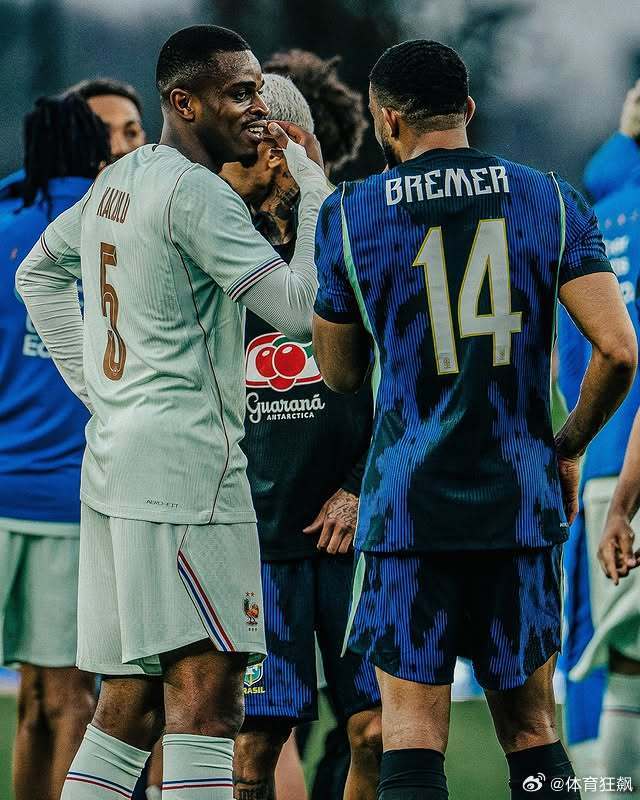 熟悉的朋友🤝陌生的对手👀为国出征的斑马们 赛场瞬间📸FinoAllaFin