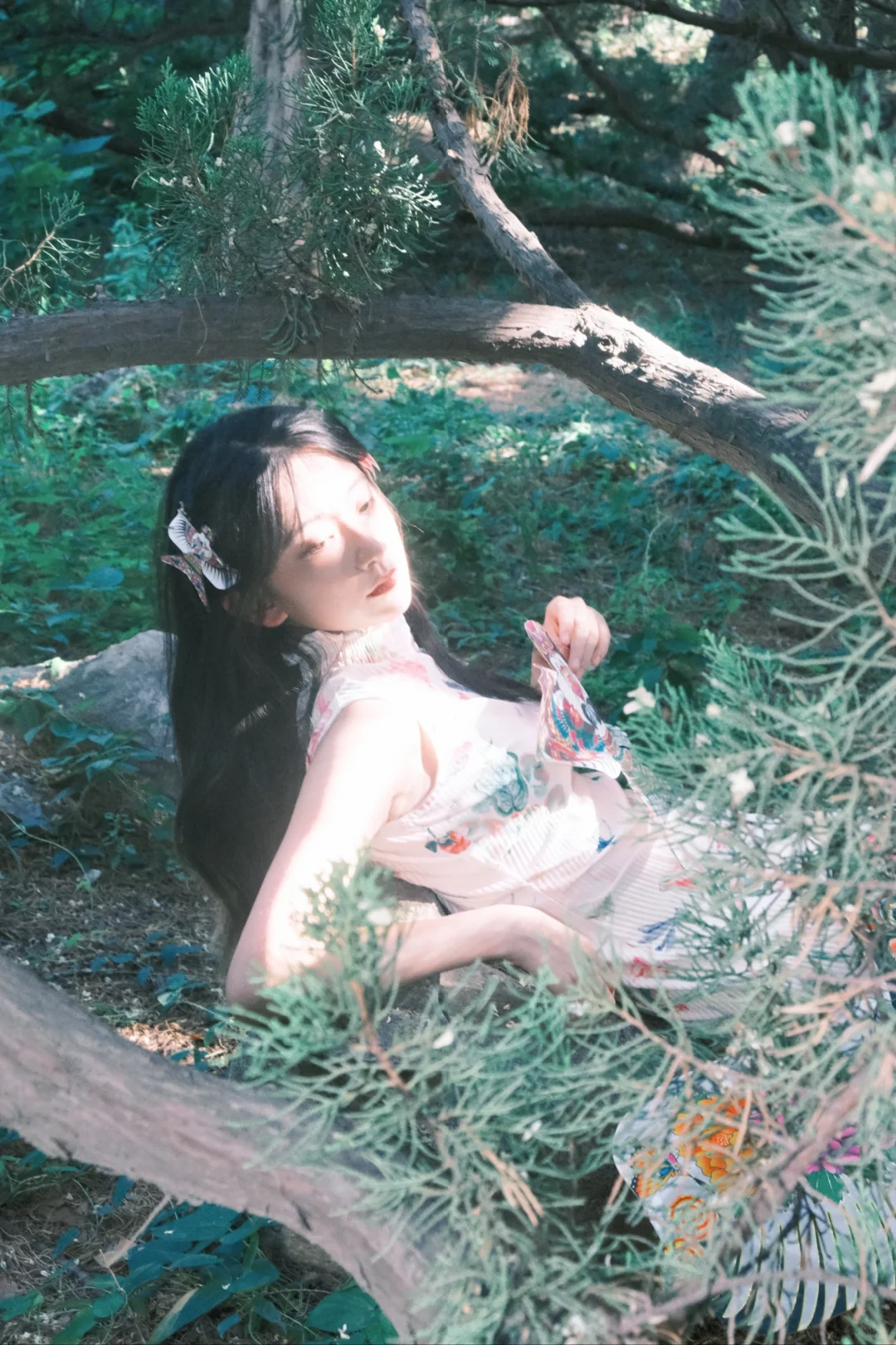 一微尘里三千界，半刹那间八万春