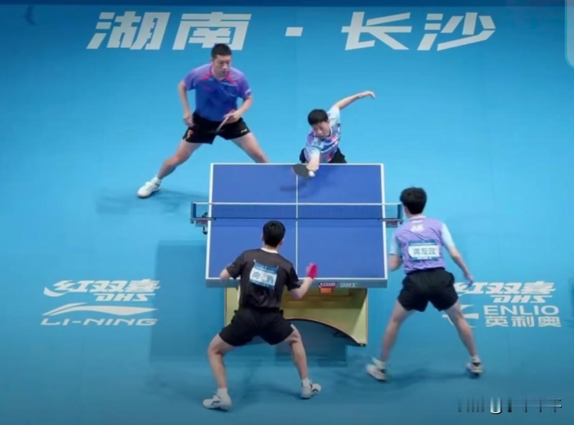 真是出人意外，不，是在人意内，马龙许昕夺冠了。
7月19号，2026全锦赛男双决