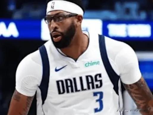 美国记者Brett Siegel更新社媒，谈到了关于勇士与安东尼-戴维斯的流言毫