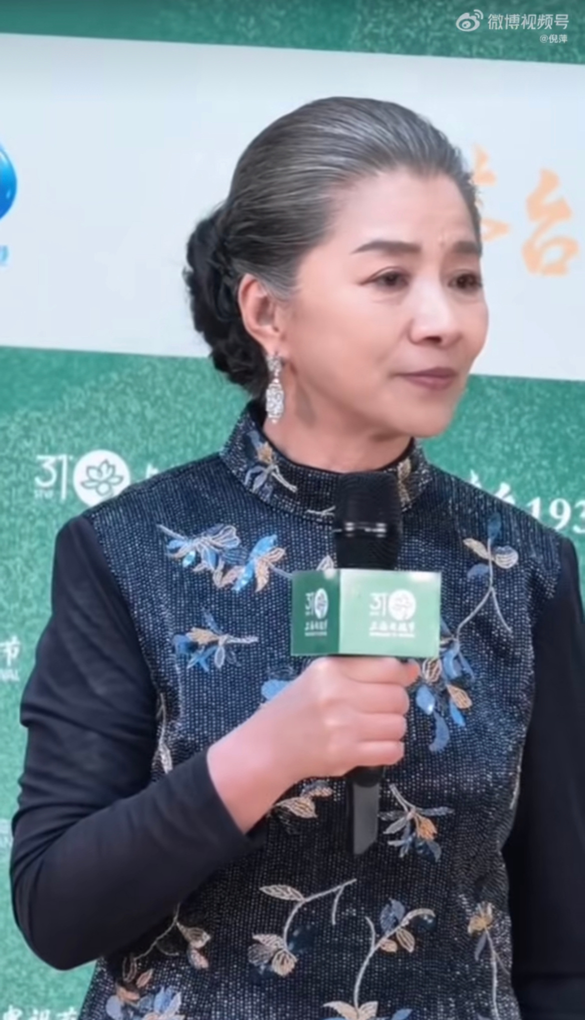 倪萍发文谈迟蓬获奖倪萍写下的这段文字之所以能戳中无数人，从来不止是五十年老友间细