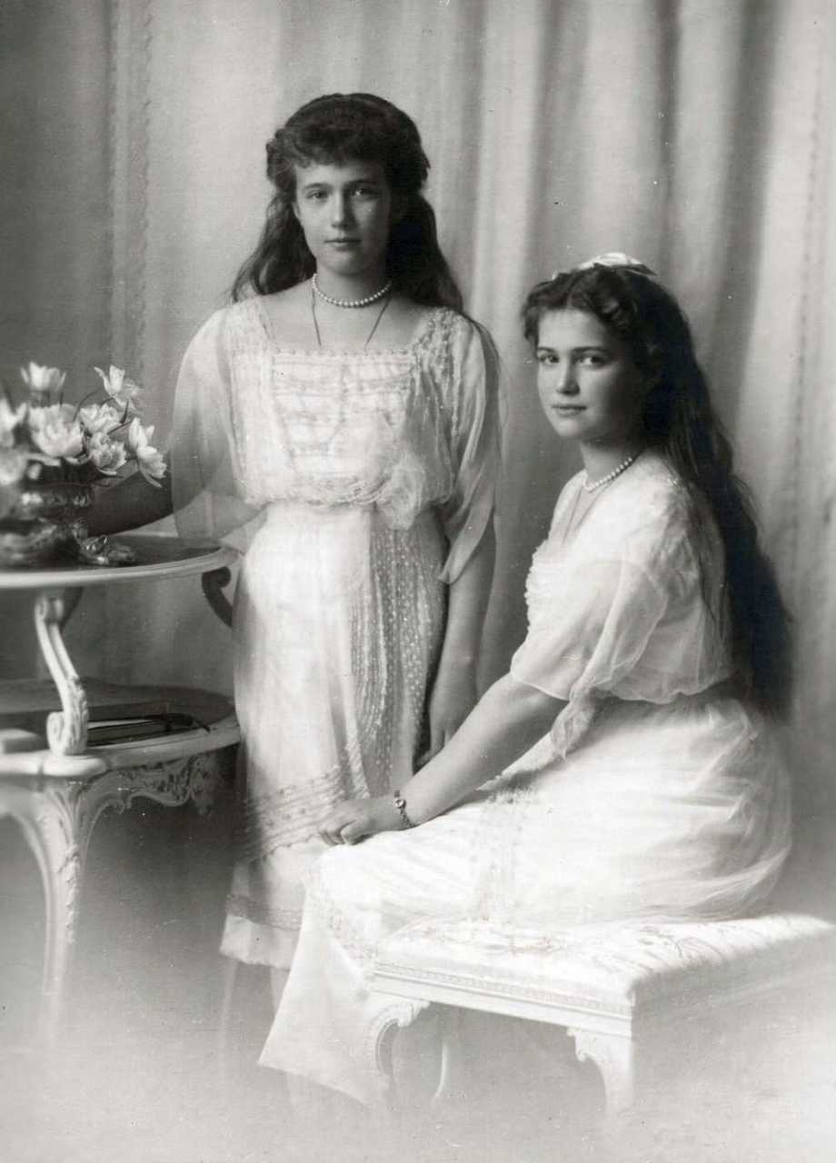 【来自投稿】女大公时期、沙皇退位后被监禁时期的俄罗斯末代皇女玛丽娅和安娜斯塔西娅